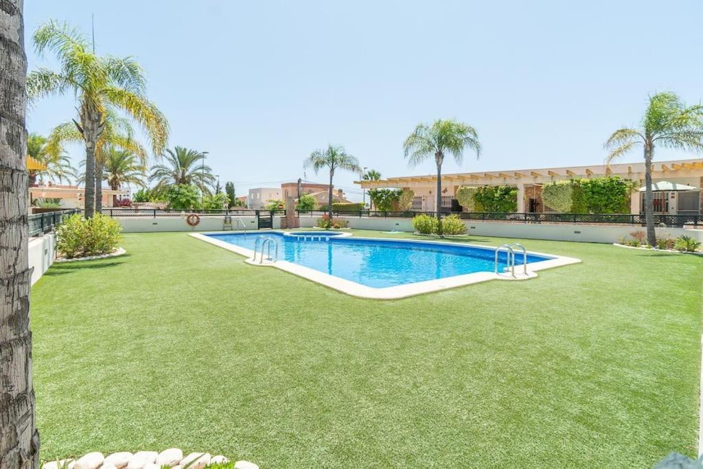 Vila Magnifico Adosado Con Piscina Y Barbacoa Campoamor Exteriér fotografie