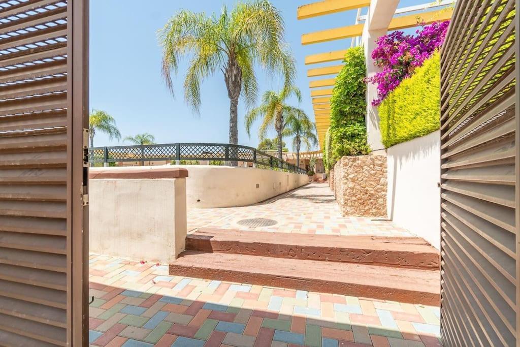 Vila Magnifico Adosado Con Piscina Y Barbacoa Campoamor Exteriér fotografie